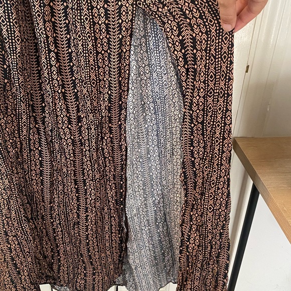 Forever21 Maxi Dress - Picture 4 of 9